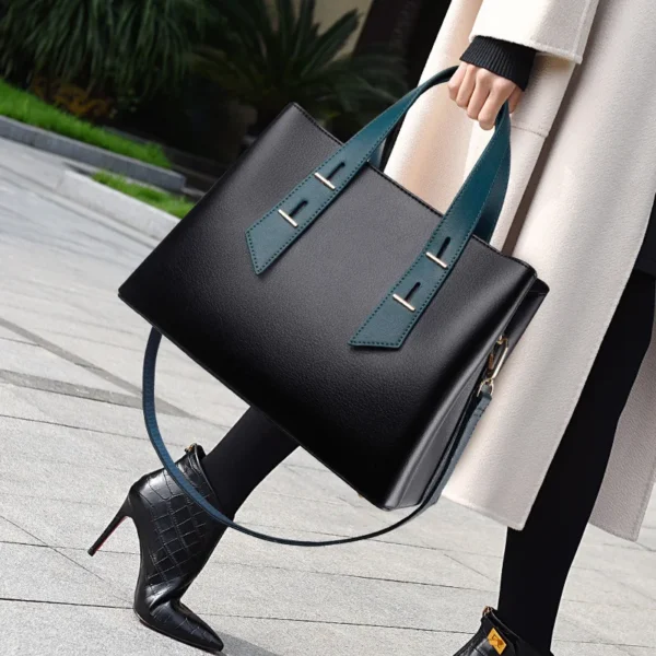 Bolso Grande de Hombro para Mujer en PU de Alta Capacidad - Casual y de Moda, Ideal para Toda Temporada, Perfecto para Ocasiones Diarias, Fiestas y Compras - Nuevo y Elegante Diseño Simple con Espacio Amplio - Imagen 2